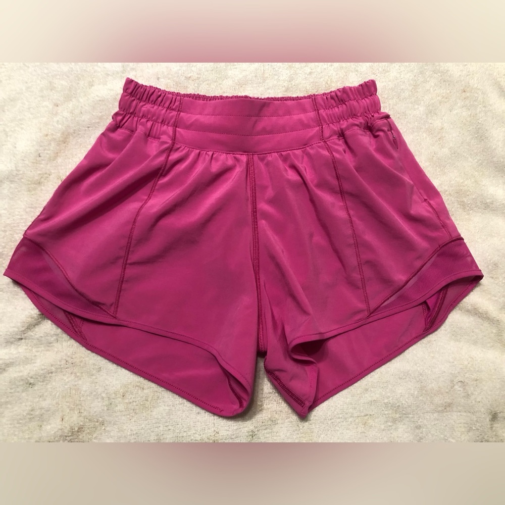Sonic Pink Hottie Hot 2.5 shorts. Size 2.